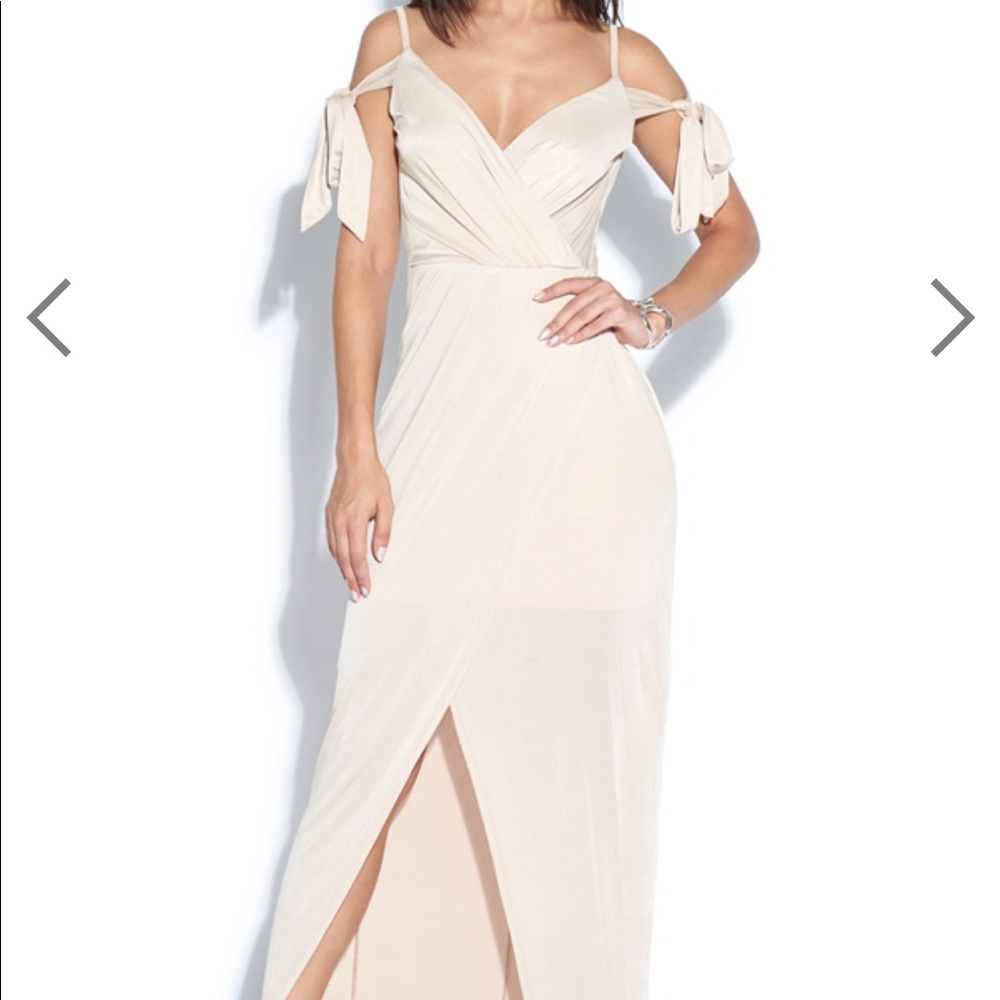 Tie cold shoulder maxi dress